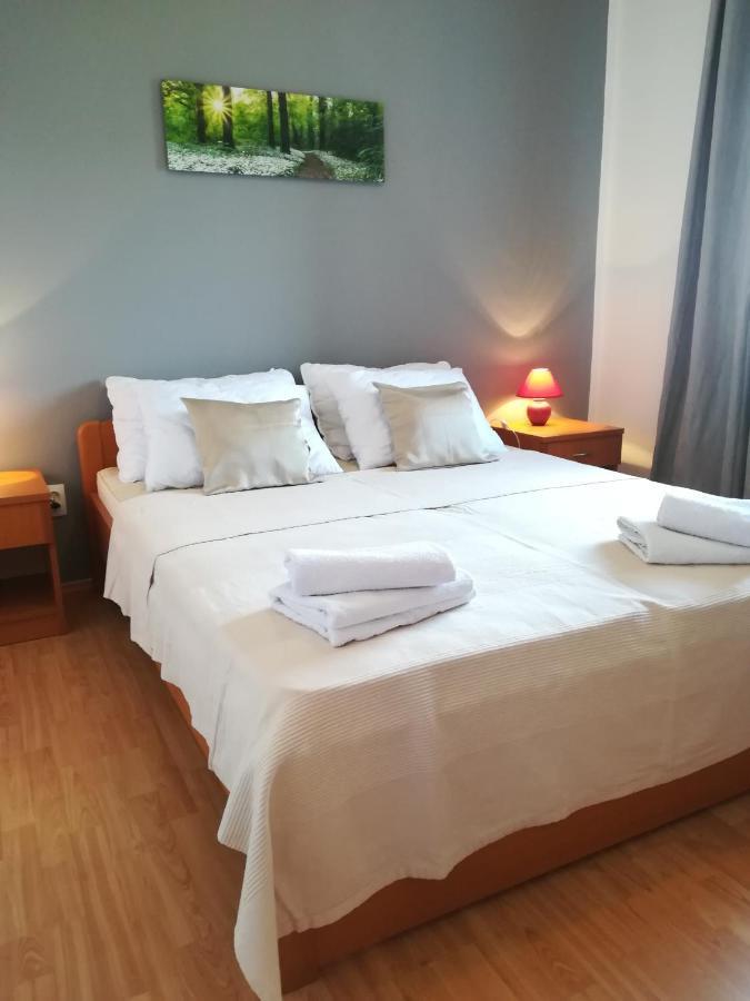 Apartment Toncic Benazici Buitenkant foto